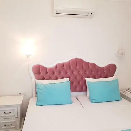 Yuva Butık Otel *